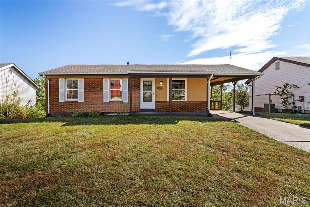 Photo of 2522 Weymouth, High Ridge, MO 63049 (MLS # 26067942)