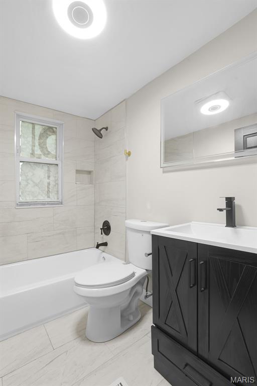 West Walnut Manor - Residential