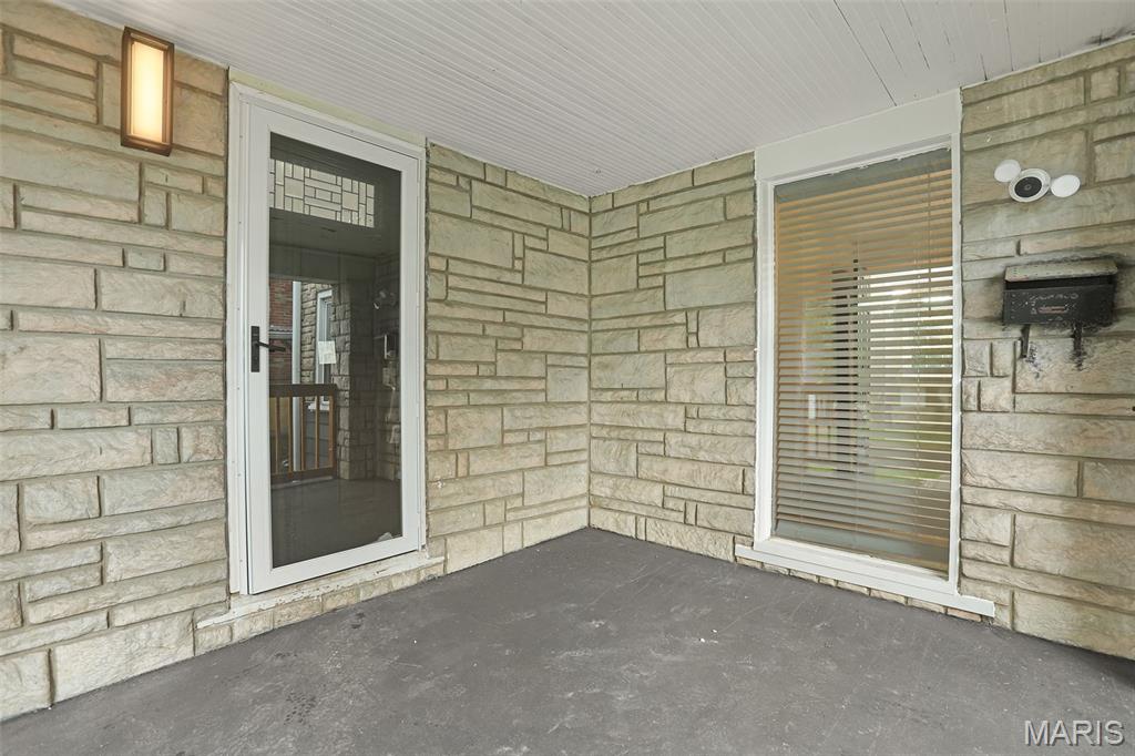 West Walnut Manor - Residential