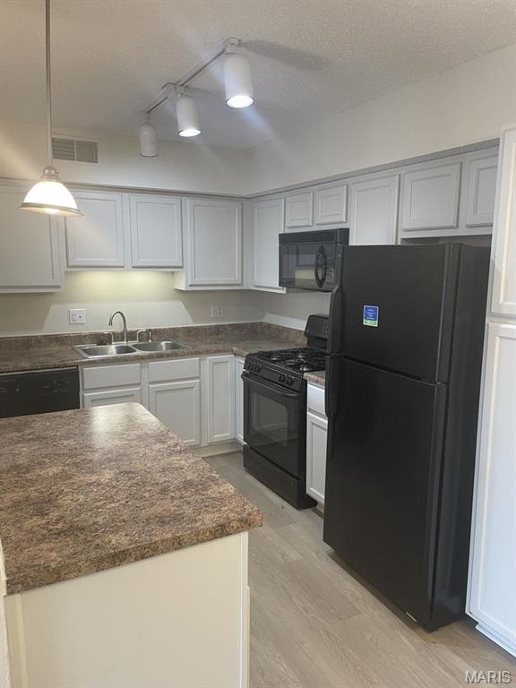 Queen Anne Condo - Residential Lease