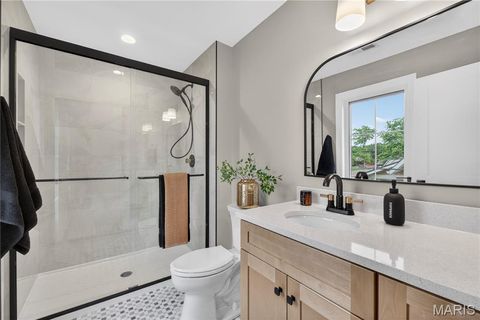 Tiny photo for 216 W Essex Avenue, Kirkwood, MO 63122 (MLS # 26027729)