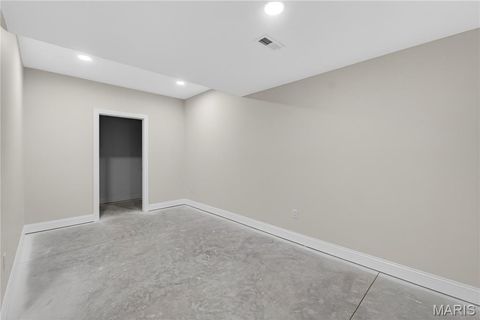 Tiny photo for 216 W Essex Avenue, Kirkwood, MO 63122 (MLS # 26027729)
