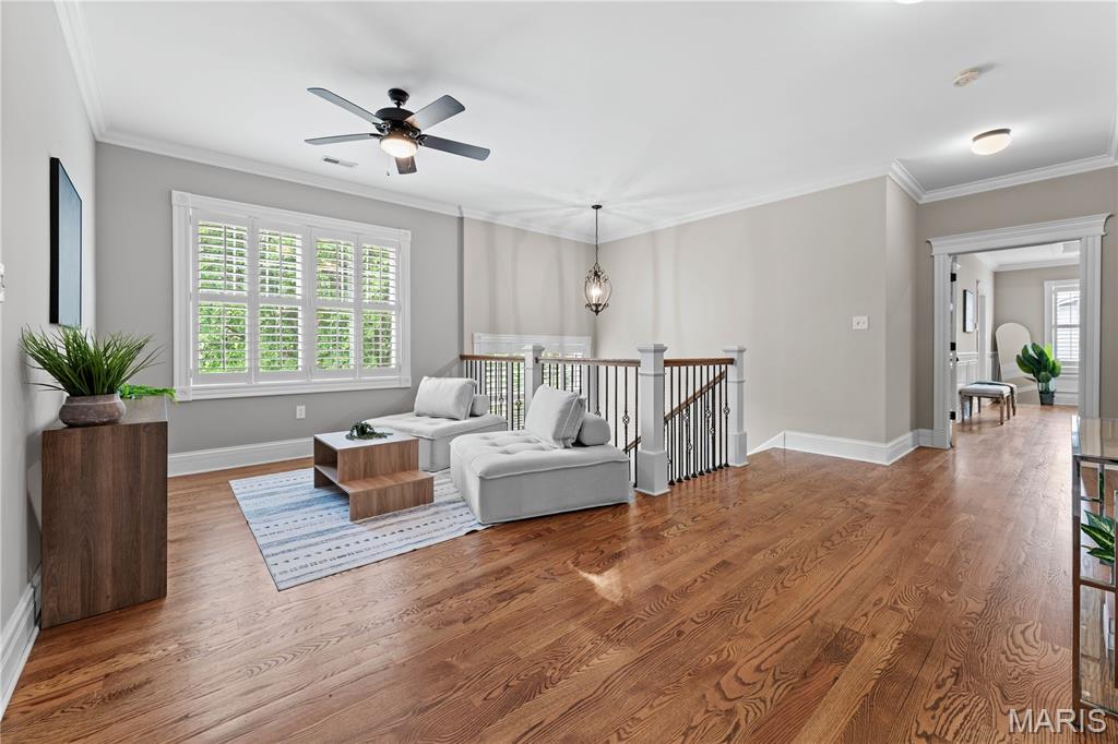 Section 1-44-5 Bdy Adj Aka 328 N - Residential