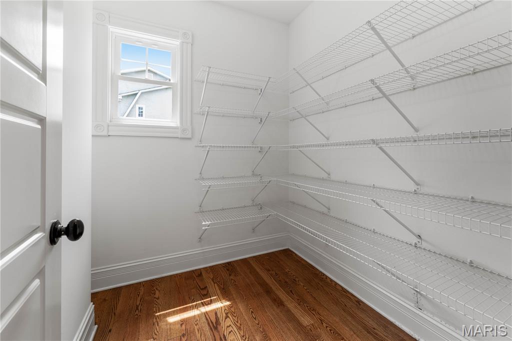 Section 1-44-5 Bdy Adj Aka 328 N - Residential