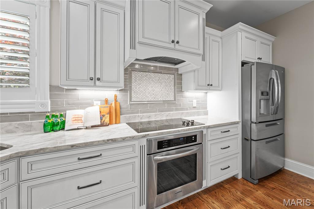 Section 1-44-5 Bdy Adj Aka 328 N - Residential