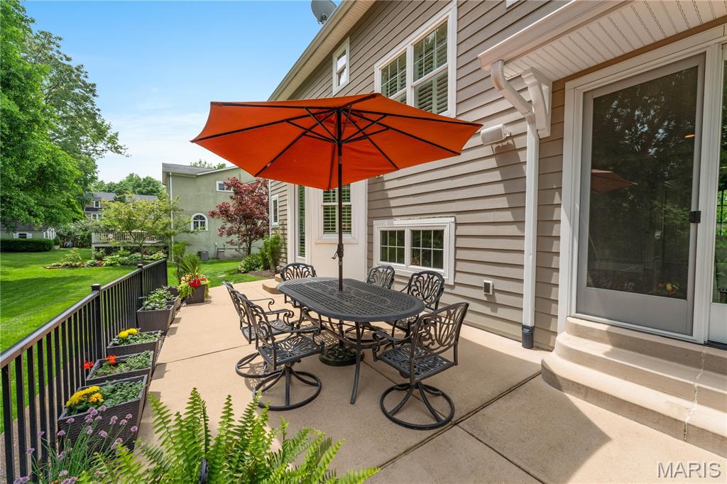 Section 1-44-5 Bdy Adj Aka 328 N - Residential