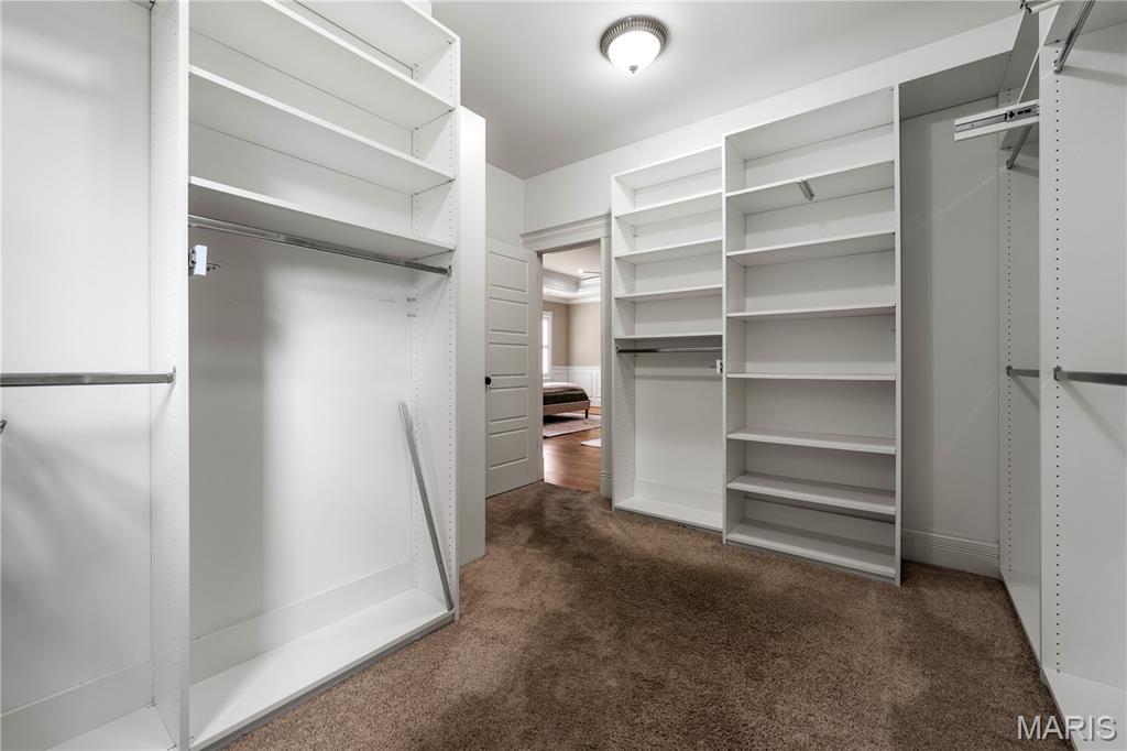 Section 1-44-5 Bdy Adj Aka 328 N - Residential