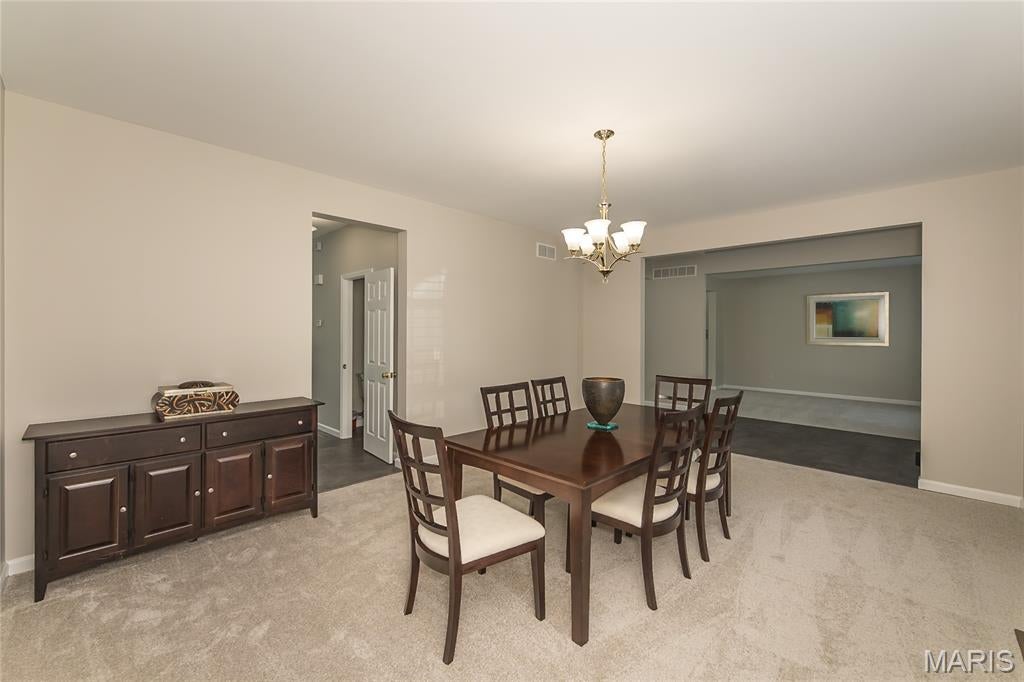 12 Chasselle Lane