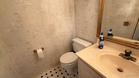 Tiny photo for 621 Claymont Estates Drive, Chesterfield, MO 63017 (MLS # 26021704)