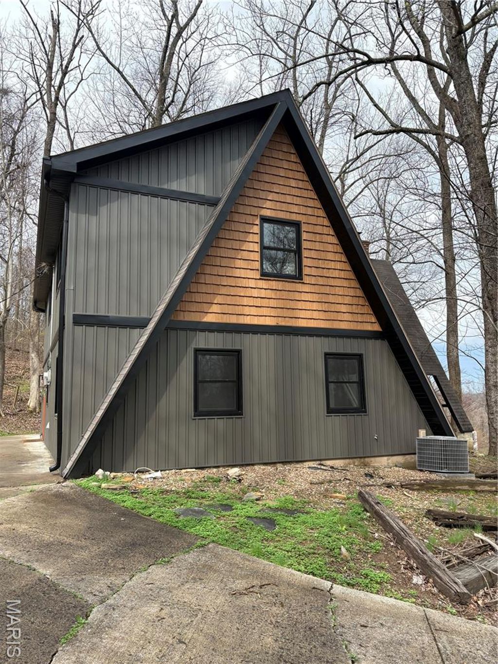 Photo of 3000 Haertling Lane, Cape Girardeau, MO 63701 (MLS # 26014072)