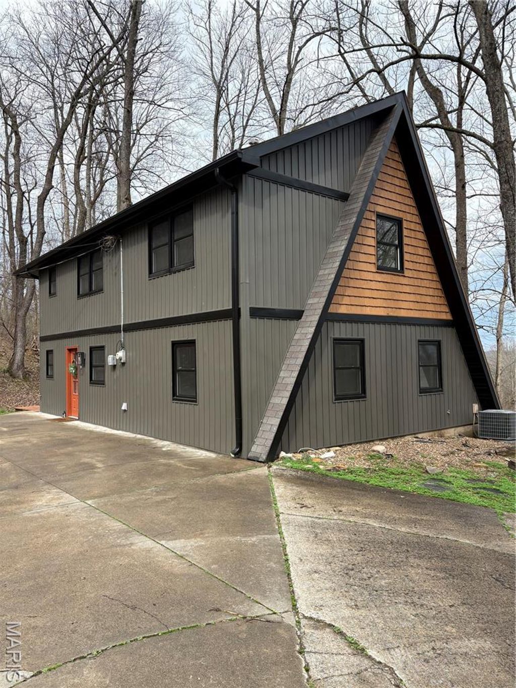 Photo of 3000 Haertling Lane, Cape Girardeau, MO 63701 (MLS # 26014072)