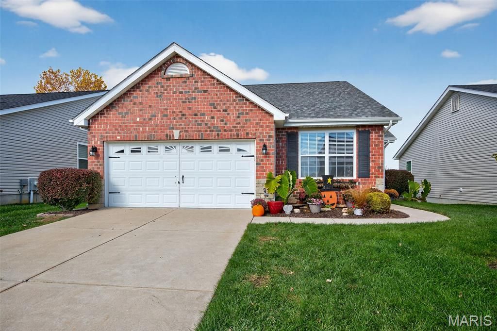 Photo of 331 Stone Village Drive, Wentzville, MO 63385 (MLS # 25073046)