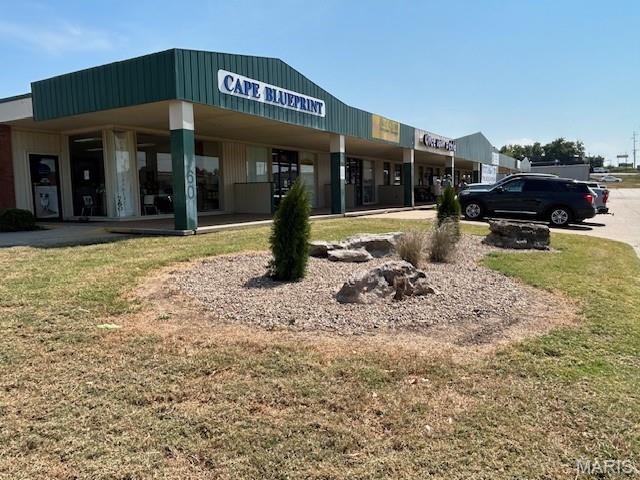 R & M 02 - Commercial Lease