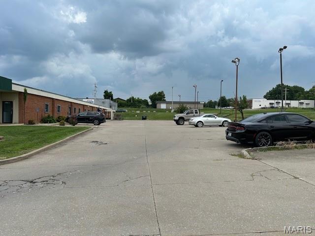 R & M 02 - Commercial Lease