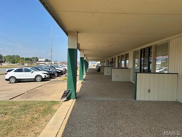 R & M 02 - Commercial Lease