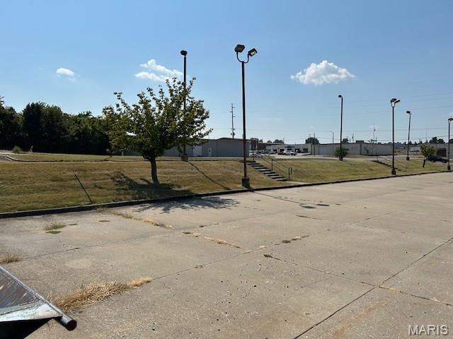 R & M 02 - Commercial Lease