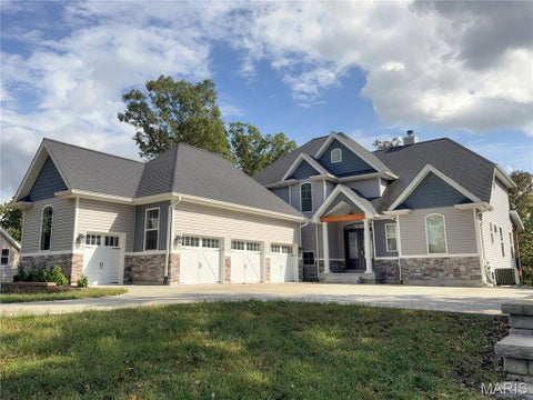 Photo of 35 Brierfield Court, Troy, MO 63379 (MLS # 26061348)