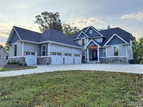 Photo of 35 Brierfield Court, Troy, MO 63379 (MLS # 26061348)