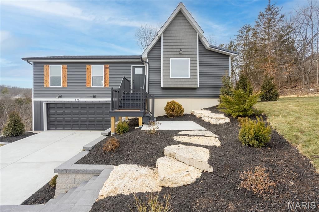 Photo of 6447 Hickory Circle, Imperial, MO 63052 (MLS # 26000053)