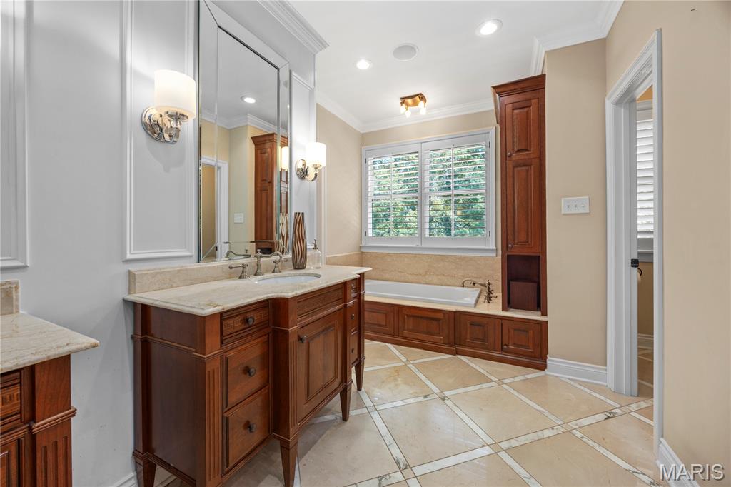 Frontenac Park - Residential