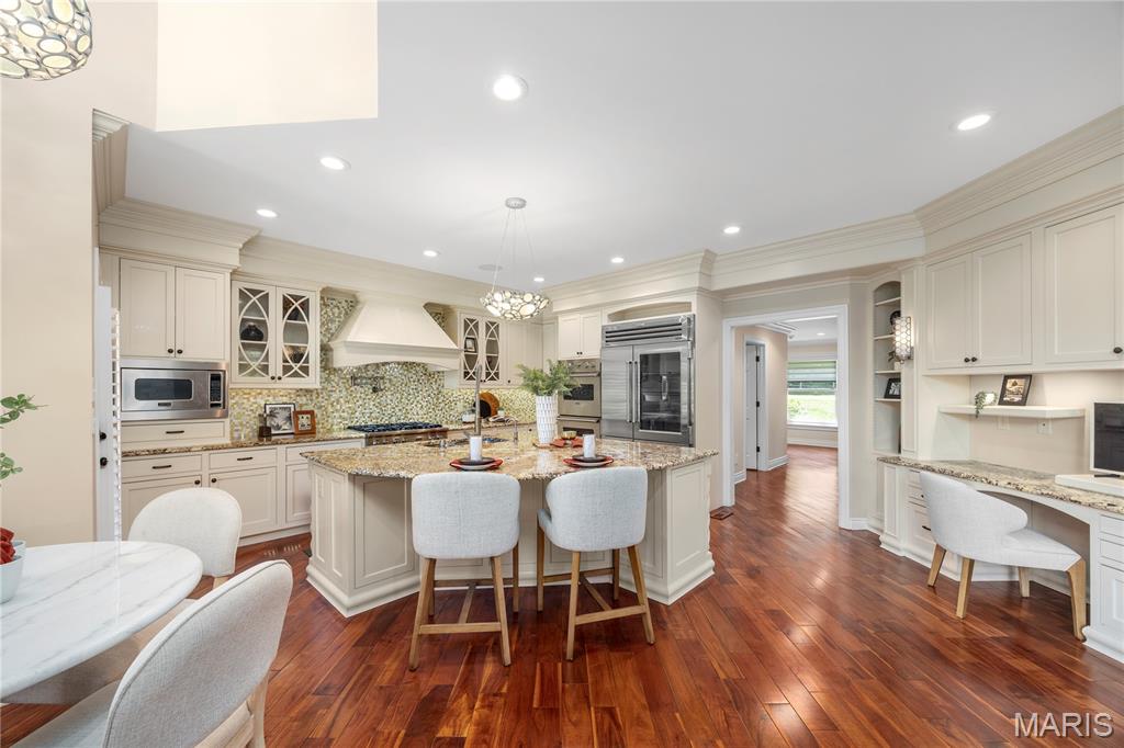 Frontenac Park - Residential