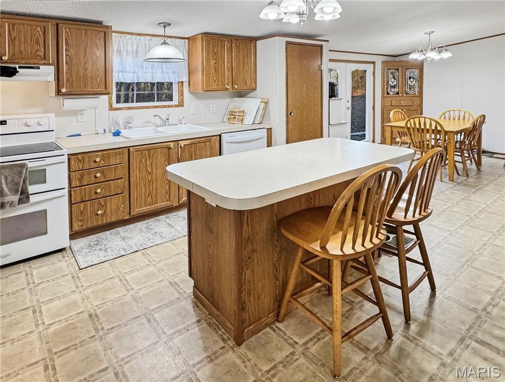 Photo of 751 S Highway 47, Unincorporated, MO 63084 (MLS # 26000050)