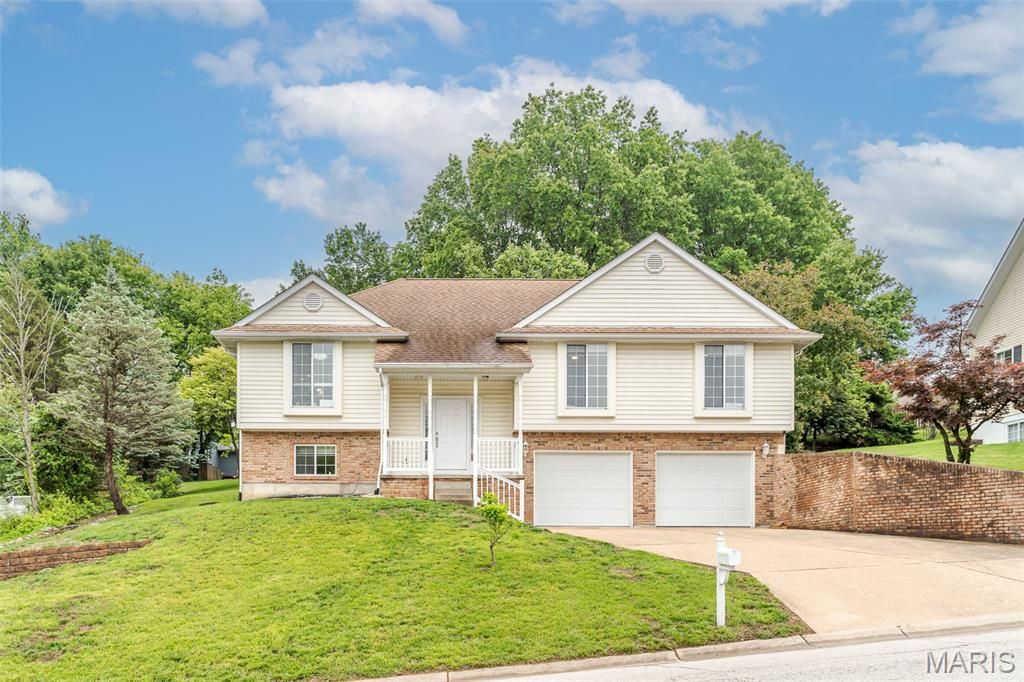 Photo of 106 Washington Heights Drive, Washington, MO 63090 (MLS # 26025746)