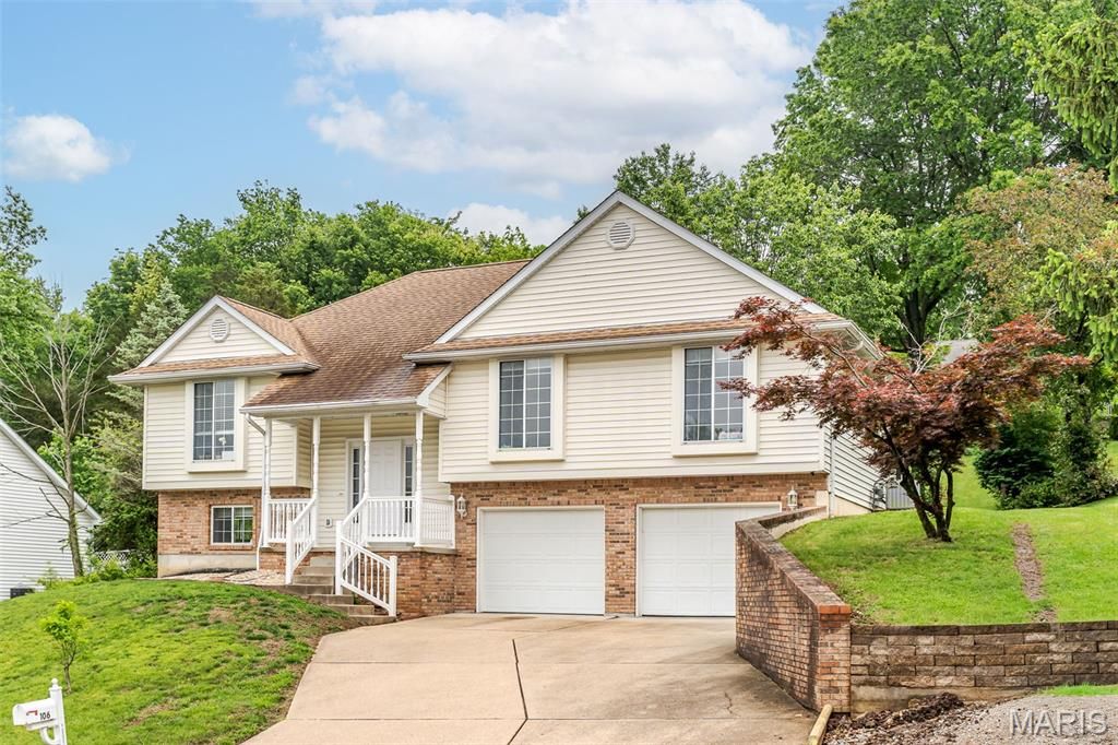 Photo of 106 Washington Heights Drive, Washington, MO 63090 (MLS # 26025746)