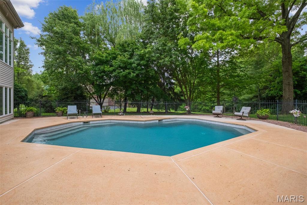 Hunters Pond - Residential