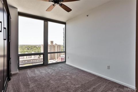 Tiny photo for 4909 Laclede Avenue #1606, St Louis, MO 63108 (MLS # 26030622)