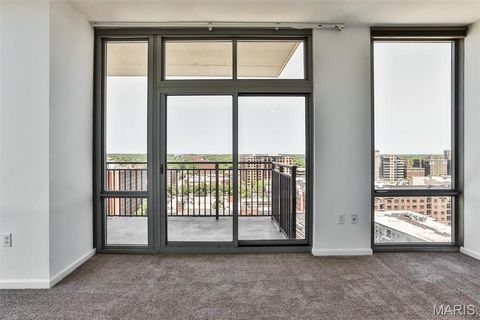 Tiny photo for 4909 Laclede Avenue #1606, St Louis, MO 63108 (MLS # 26030622)
