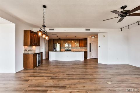 Tiny photo for 4909 Laclede Avenue #1606, St Louis, MO 63108 (MLS # 26030622)