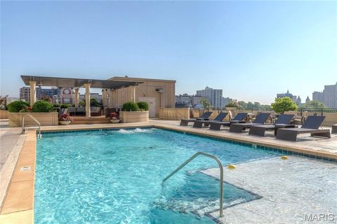 Tiny photo for 4909 Laclede Avenue #1606, St Louis, MO 63108 (MLS # 26030622)