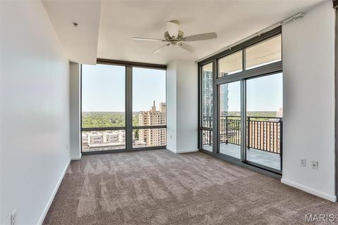 Tiny photo for 4909 Laclede Avenue #1606, St Louis, MO 63108 (MLS # 26030622)