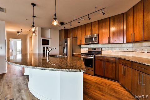 Tiny photo for 4909 Laclede Avenue #1606, St Louis, MO 63108 (MLS # 26030622)