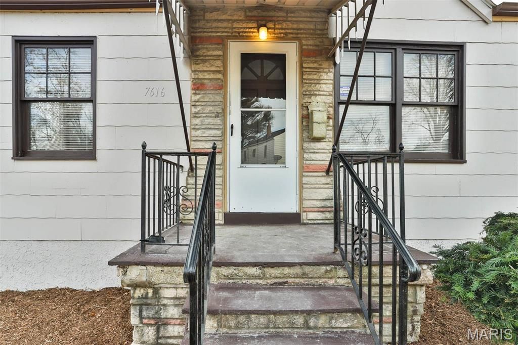 Photo of 7616 Stanwood Drive, St Louis, MO 63121 (MLS # 25073157)