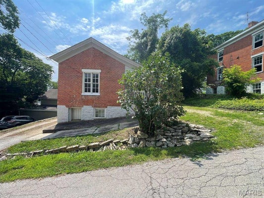206 HOWARD ST, CLARKSVILLE, MO 63336 - Image dc5bbaf1fc42627b638bbfd894dc6dca/208163069