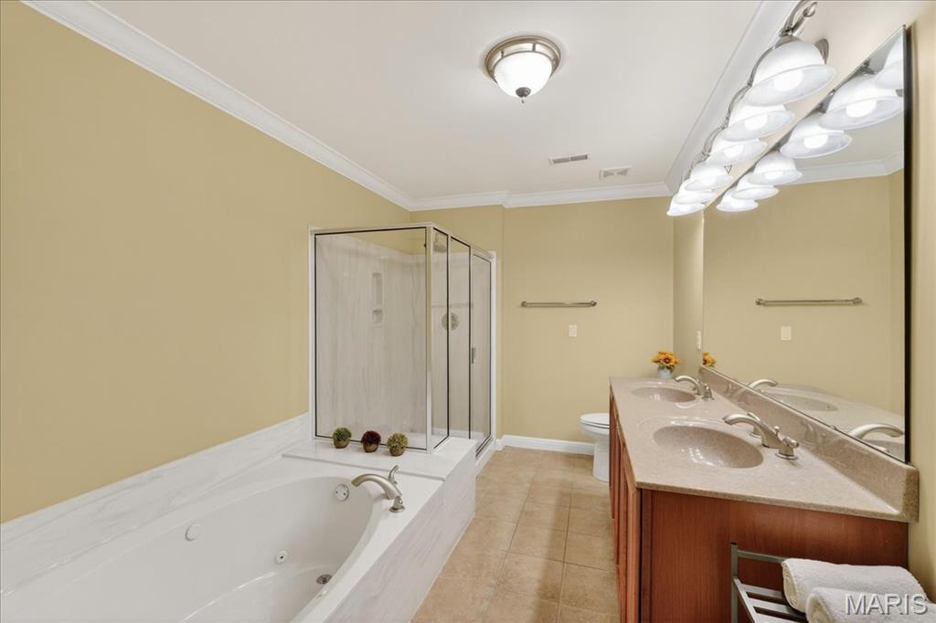 Villas At Oak Bend 2 The - Residential