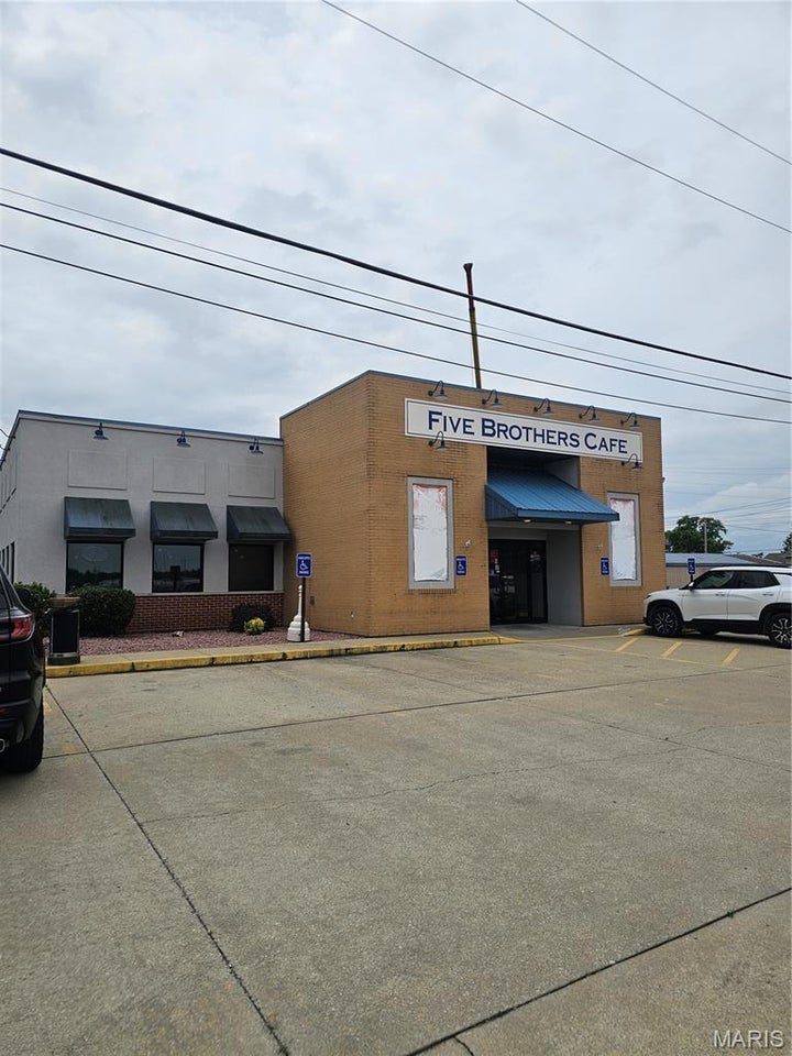 Photo 1 of 2 — 2053 W Main Street, Salem, IL 62881