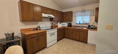 Tiny photo for 18976 Pine Lake Road #D10, Monroe City, MO 63456 (MLS # 26058458)