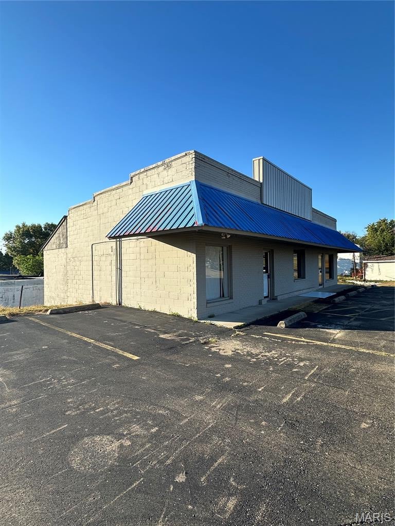 7 Science St, Park Hills, MO 63601