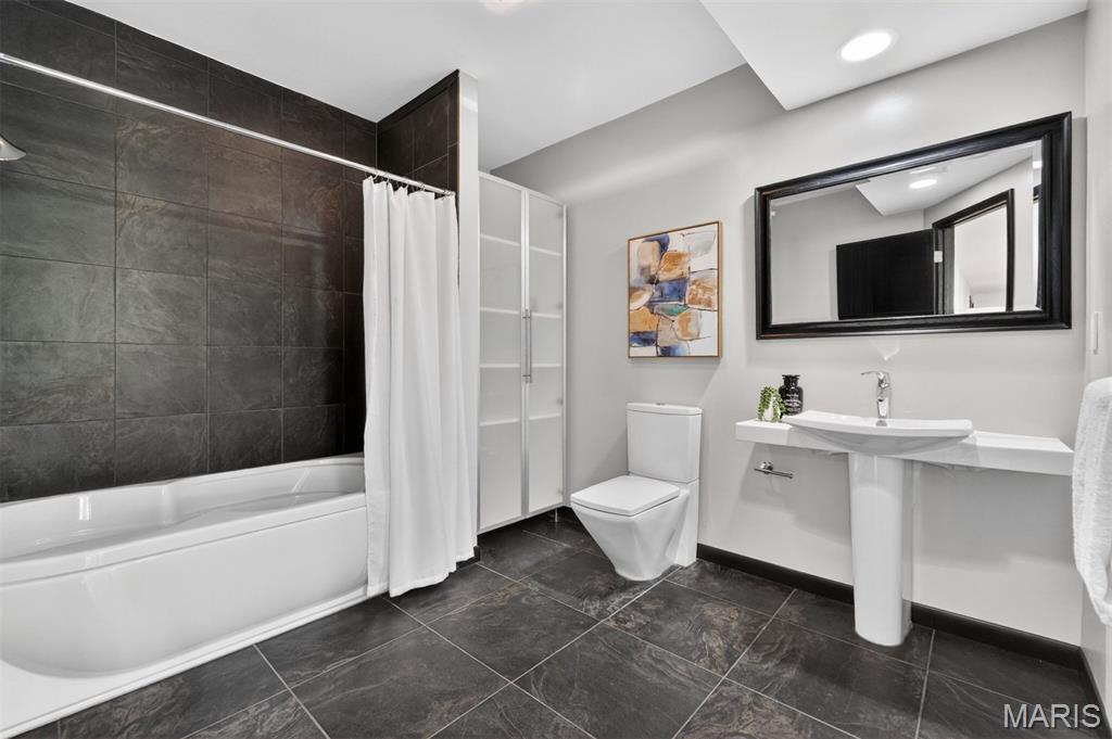 Quade Tr - Residential