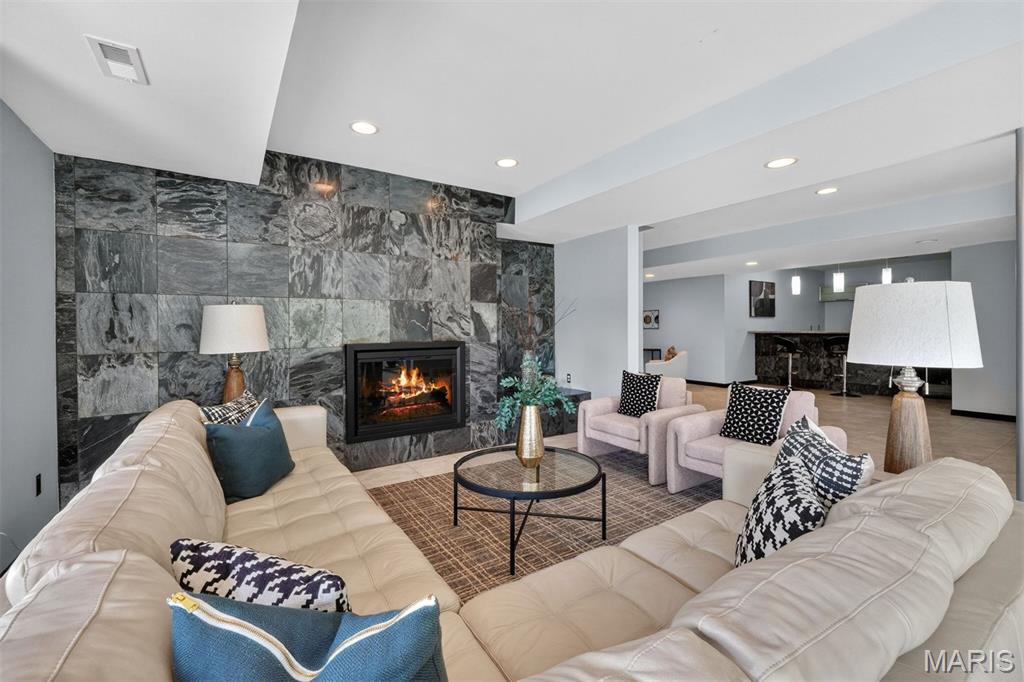 Quade Tr - Residential