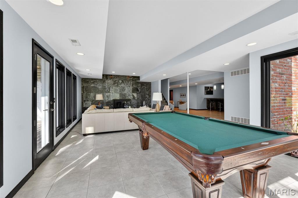 Quade Tr - Residential