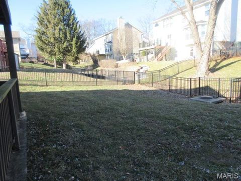 Tiny photo for 20 Ridge Mount Court, St Charles, MO 63303 (MLS # 26005371)