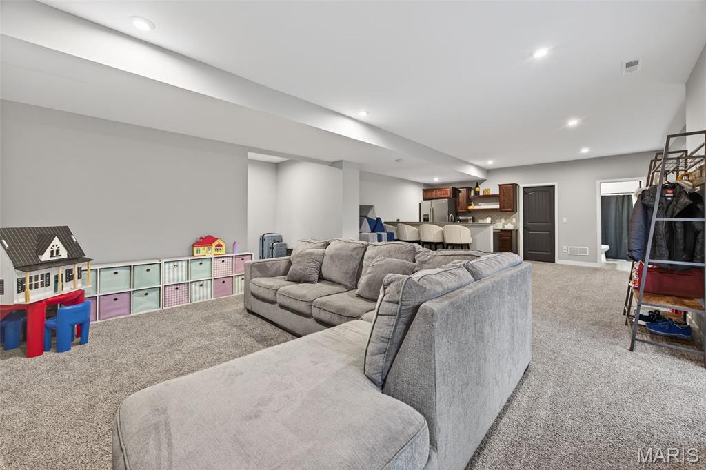 Streets Of Caledonia #4 - Residential