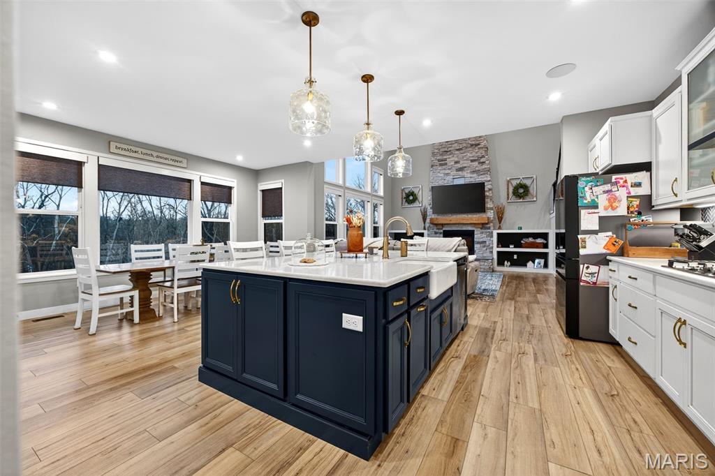 Streets Of Caledonia #4 - Residential