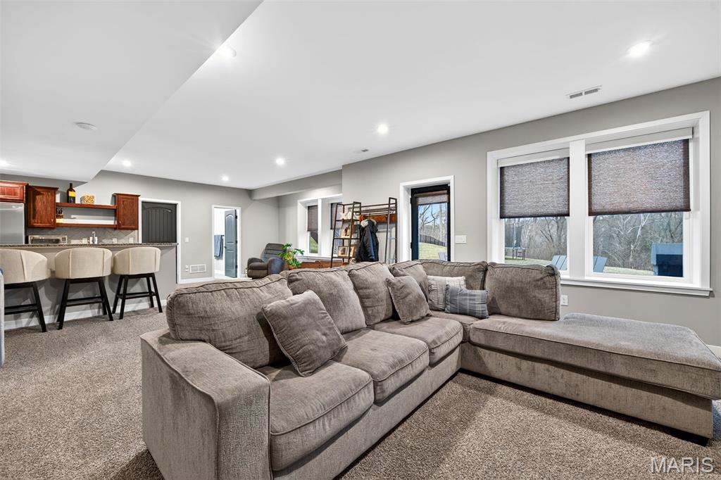 Streets Of Caledonia #4 - Residential