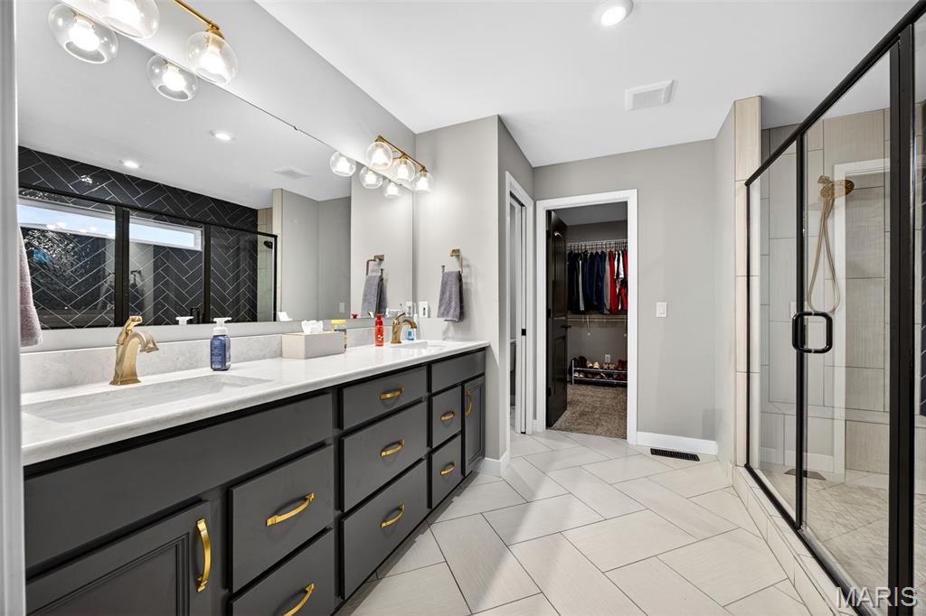 Streets Of Caledonia #4 - Residential