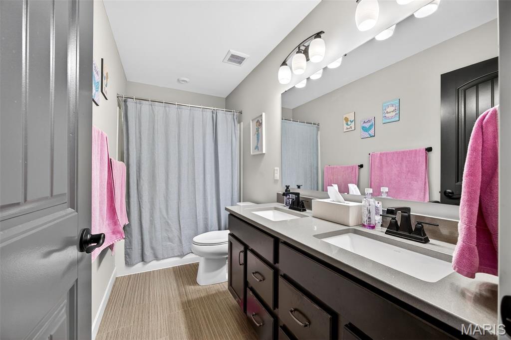 Streets Of Caledonia #4 - Residential